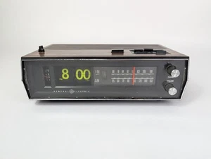 Vintage General Electric Flip Clock Radiowecker GE leuchtende Zahlen 7-4333 - Bild 1 von 5