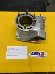OEM SUZUKI 1989-90 RM250 CYLINDER With Steel Sleeve 67mm (11200-28821) AHRMA - Picture 1 of 12