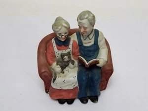 1988 TMD Country collection Grandma/Grandpa on Couch - Picture 1 of 7