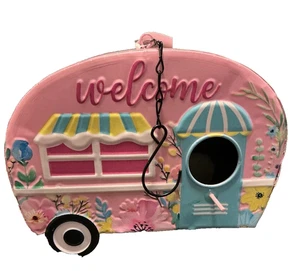 Adorable Camper Metal Pink Birdhouse Hang Stand 6 X 8 Inches - Picture 1 of 2