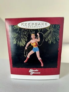1996 Wonder Woman Lasso Hallmark Keepsake Christmas Ornament DC Comics New - Picture 1 of 4