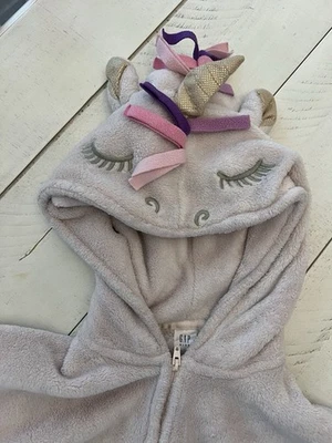 Pijama/disfraz de Halloween de una pieza de unicornio polar rosa claro para niñas talla 10 Foto 1 de 4