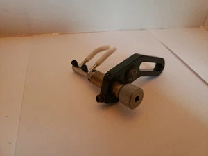 BOWTECH Golden Key Duel Prong Arrow Rest Right Hand TM Hunter Shoot Through - Picture 1 of 14