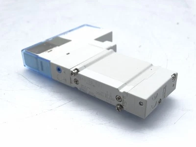 SMC SY3100-5U1 VALVE - Image 1 of 3