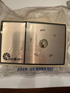 HUMID AIRE HUMIDISTAT MODEL H-389 WALL MOUNTING OLD STOCK - Picture 1 of 3