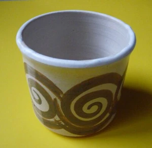 Hand Thrown Art Pottery Cream Mug with Swirls Signed by F. Henson 1976 - Picture 1 of 8