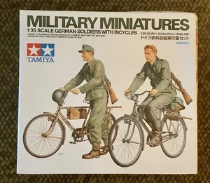 Tamiya Militärminiaturen 1/35 deutsche Soldaten mit Fahrrädern 35240 - Bild 1 von 2