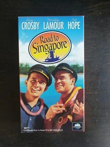 ROAD TO SINGAPORE (VHS) BING CROSBY, DOROTHY LAMOUR - Picture 1 of 2