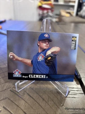 1997 Collector's Choice #500 Roger Clemens Toronto Blue Jays NM+ - Image 1 of 4