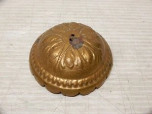ANTIQUE BRASS EMBOSSED KEROSENE LAMP SMOKE BELL - Picture 1 of 3
