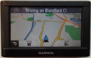 Garmin nüvi 42LM, ottime condizioni, 2026 mappe a vita, custodia, completo e pronto - Foto 1 di 2