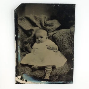 Oculto Madre Apoyo Bebé Tintype c1870 Antiguo 1/6 Plato Niño Foto H937 - Imagen 1 de 2