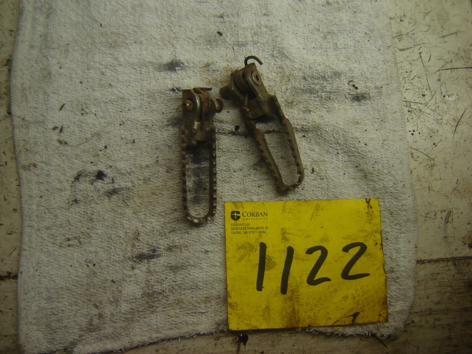 1986 KAWASAKI KX250 KX 250 FOOT PEGS OEM - Image 1 of 1