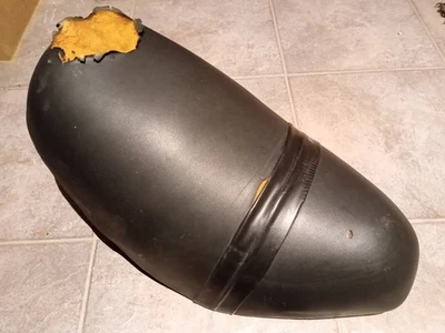 Kymco KB50 Roller Sitzbank Sitz schwarz beschädigt - Bild 1 von 4