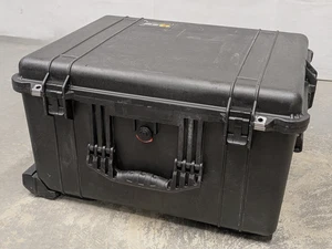 Peli 1620 Storage Protector Case on Wheels Lockable Travel Flight Equipment Box - Picture 1 of 16
