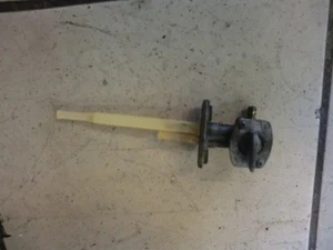 E1. Yamaha XT 600 3UW 90-94 Petrol Tap Fuel Petcock - Picture 1 of 1