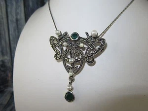 C304⭐⭐  Designer B im Herz Markasiten Anhänger Brosche mit Smaragd? SILBER 925⭐⭐ - Bild 1 von 1