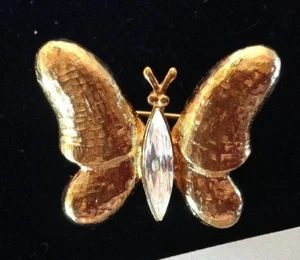 NWOT vtg gold tone pin/brooch BUTTERFLY,1.25" wide,rhinestone - Picture 1 of 1