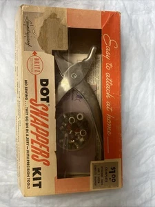 Vintage DRITZ Snap DOT Snappers Kit Adjusting Tool, No Sewing Required - Foto 1 di 6