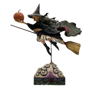 Figurina Jim Shore Fly With Me For A Spell Witch Cat On Scopstick 2007 4008110 - Foto 1 di 5