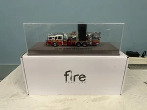 Fire Replicas FR108-21 2010 Seagrave Marauder II 75' Aerialscope II FDNY Tower21 - Picture 1 of 7