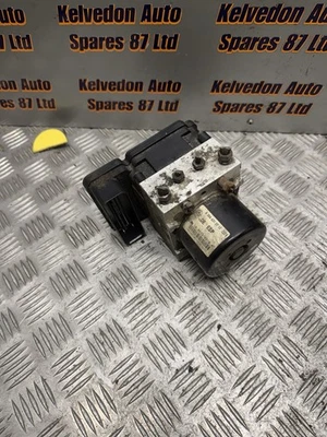 MERCEDES-BENZ C CLASS W204 2007-2011 ABS Pump Modulator Control Unit A2044313712 - Image 1 of 4