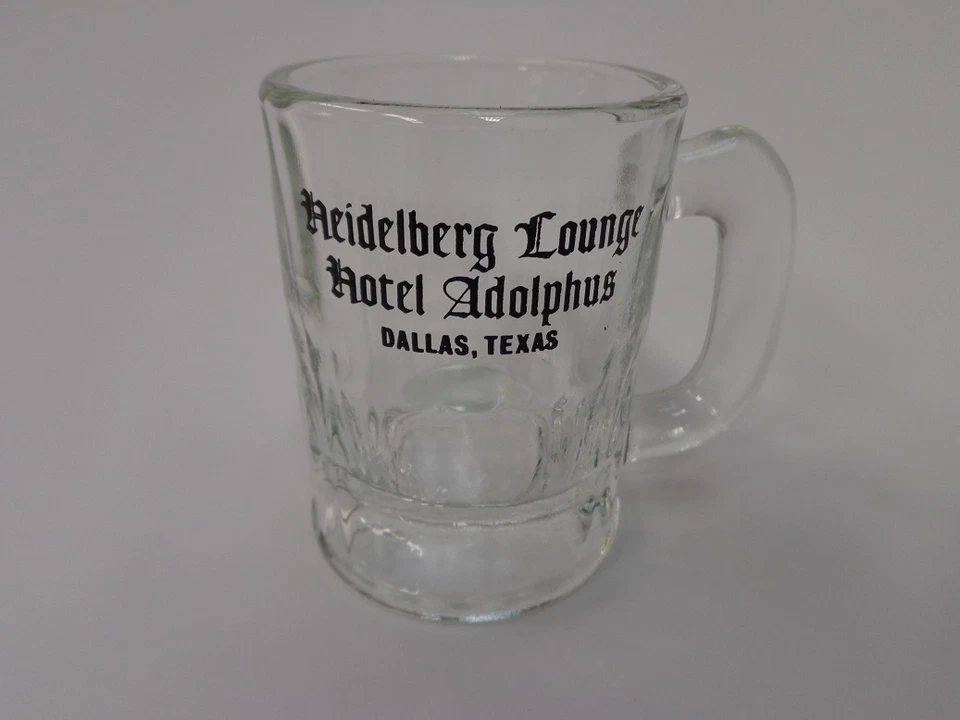 TAZA DE VIDRIO MINIATURA VINTAGE HISTÓRICA ADOLPHUS HOTEL DALLAS - RARA Foto 1 de 4