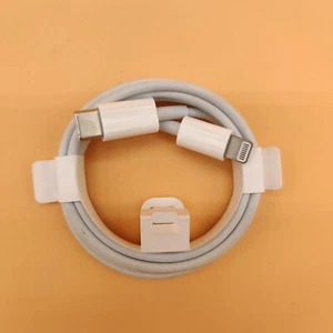 Apple A2561 genuine cable type-c for iPhone - Picture 1 of 1