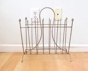 Vintage MCM Atomic Messing Ton Draht Zeitungsständer Halter Kugelfüße Pfeilspitzen  - Bild 1 von 5