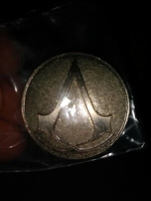 Assassin’s Creed Pin Loot Crate Exclusive - Image 1 of 3