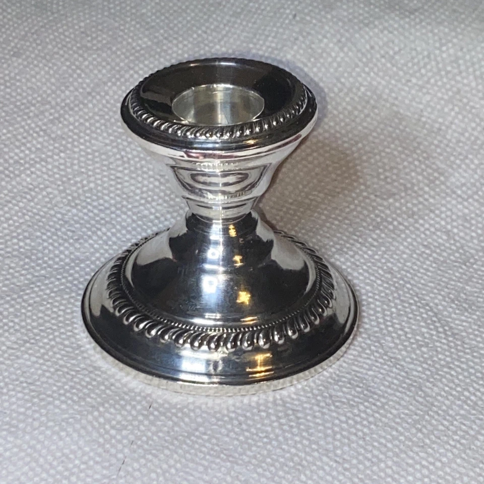 Newburyport Plata [NS Co.] Antiguo Candelabro Pesado 135g Foto 1 de 4