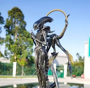 Alien vs. Predator Action Figures Statues PVC 28cm Collectibles Toys Model Toy - Picture 1 of 5