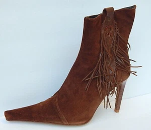 CHARLES DAVID SUEDE ANKLE BOOTS sz 8.5 NEW AUTHENTIC MADE IN SPAIN SUPER DEAL  - Picture 1 of 3