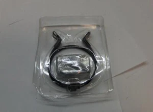 Kit de seguridad para niños de panel plano Omnimount evita que la TV se vuelque - Imagen 1 de 2