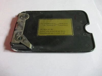 Puerta de gas combustible verde Porsche 928 S 1980-1984 92800650800 Foto 1 de 4