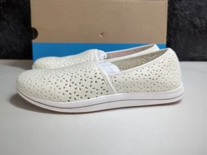 Clarks Breeze Emily Synthetic Comfort Shoes Women's US 9.5M White (60668) - Picture 1 of 14