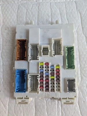 Módulo de control de carrocería diésel Volvo V40 D4 2.0 caja de fusibles BCM 31394963 Foto 1 de 3