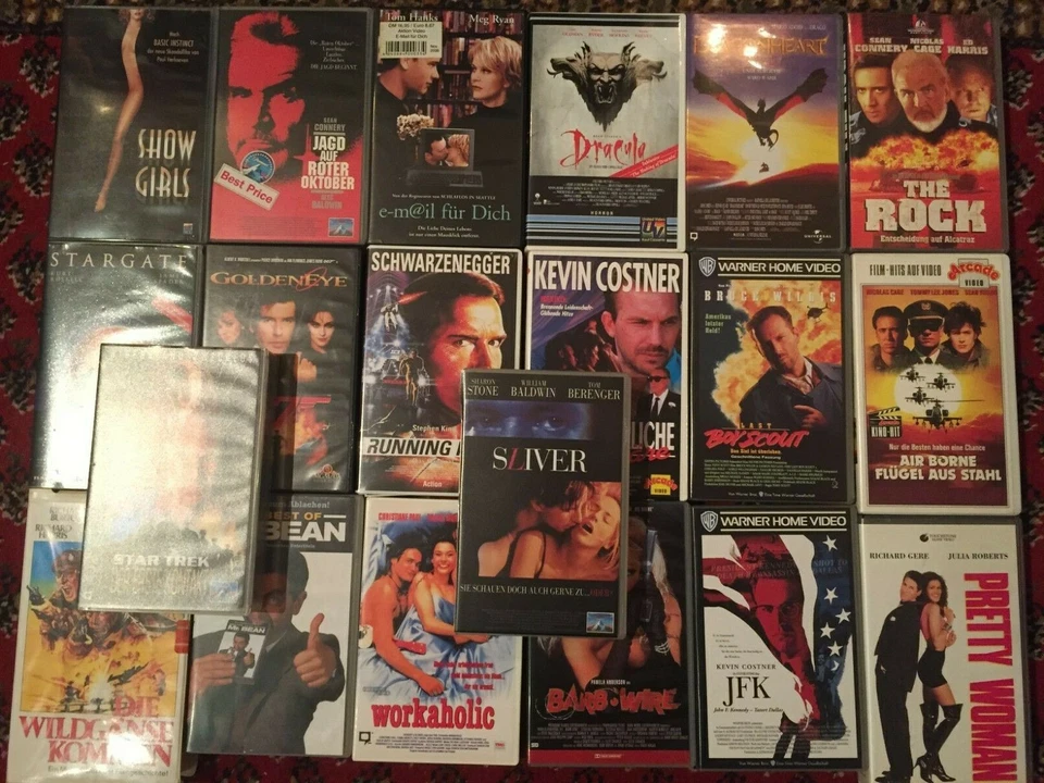 VHS Videokassetten Konvolut 20 Stück Bond Dracula JFK Mr. Bean Stargate gut erh. - Bild 1 von 4