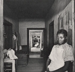 INTERIOR of a RURAL HOUSE by JACK DELANO WPA Photographer, Vintage 1943 Gravure - Picture 1 of 2