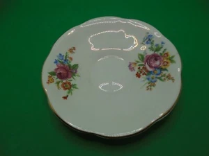 Platillo Clare Bone China aerosoles florales borde dorado - Imagen 1 de 3