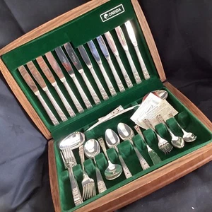 Oneida Stainless Community Plate Cutlery Canteen-Serves 6 - Hampton Ct- unused - Picture 1 of 8
