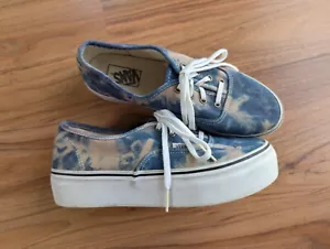 VANS Low Top Platform Skate Shoes Women's 9.5 Lace Up Blue Tie Dye - Picture 1 of 11