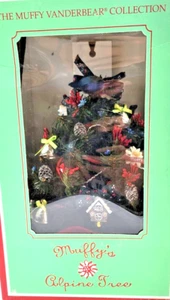 NABCO Vintage Muffy Vanderbear vollständig dekorierter Alpine 11" Weihnachtsbaum Neu im Karton - Bild 1 von 10