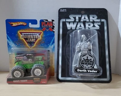 Nuevo Grave Digger Monster Jam Hot Wheels 2009 y Star Wars Silver Darth Vader 2004 Foto 1 de 4