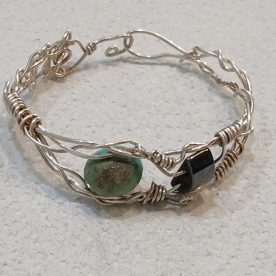 Brazalete de alambre de plata de ley hecho artesanalmente con piedra Brn pulida Cntr ID 6,5" Foto 1 de 4