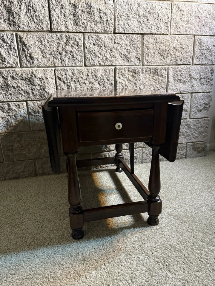 "Mesa auxiliar Ethan Allen de pino envejecido antigua taberna rústica americana hoja caída 37x27""" Foto 1 de 4