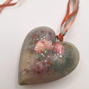 Painted art on a heart pendant necklace made of ribbon - Picture 1 of 3