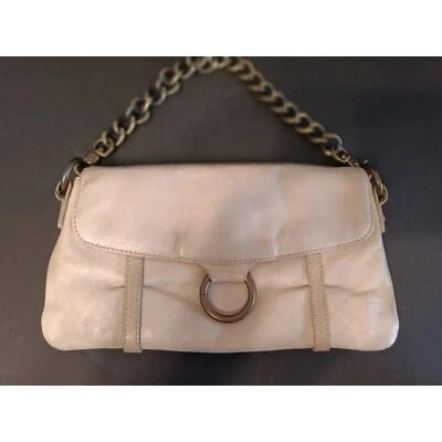 Bolso sin asas Hobo International blanco crema, correa de cadena, cierre a presión LEER Foto 1 de 4