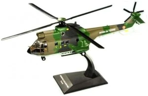 Model Helicopter - Aerospatiale AS332 Super Puma France 1:72 Helicopter Collecti - Picture 1 of 2