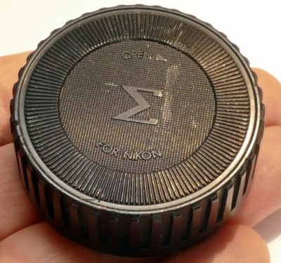 Sigma Rear Lens Front Cap for Nikon F  Ai Ai-s Nikkor  lenses 28mm f2.8 28-70mm - Image 1 of 4